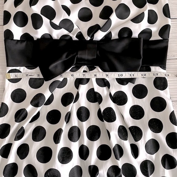 Polka Dot strapless Dress - Size Medium - Picture 8 of 10